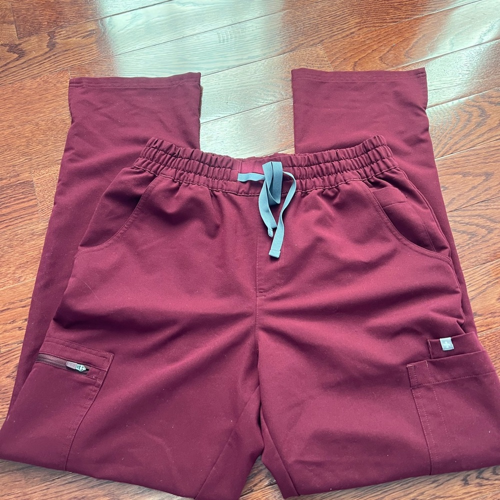 FIGS Yola Scrub Pant Burgundy Scrub Pants Elastic Waist Technical Medium